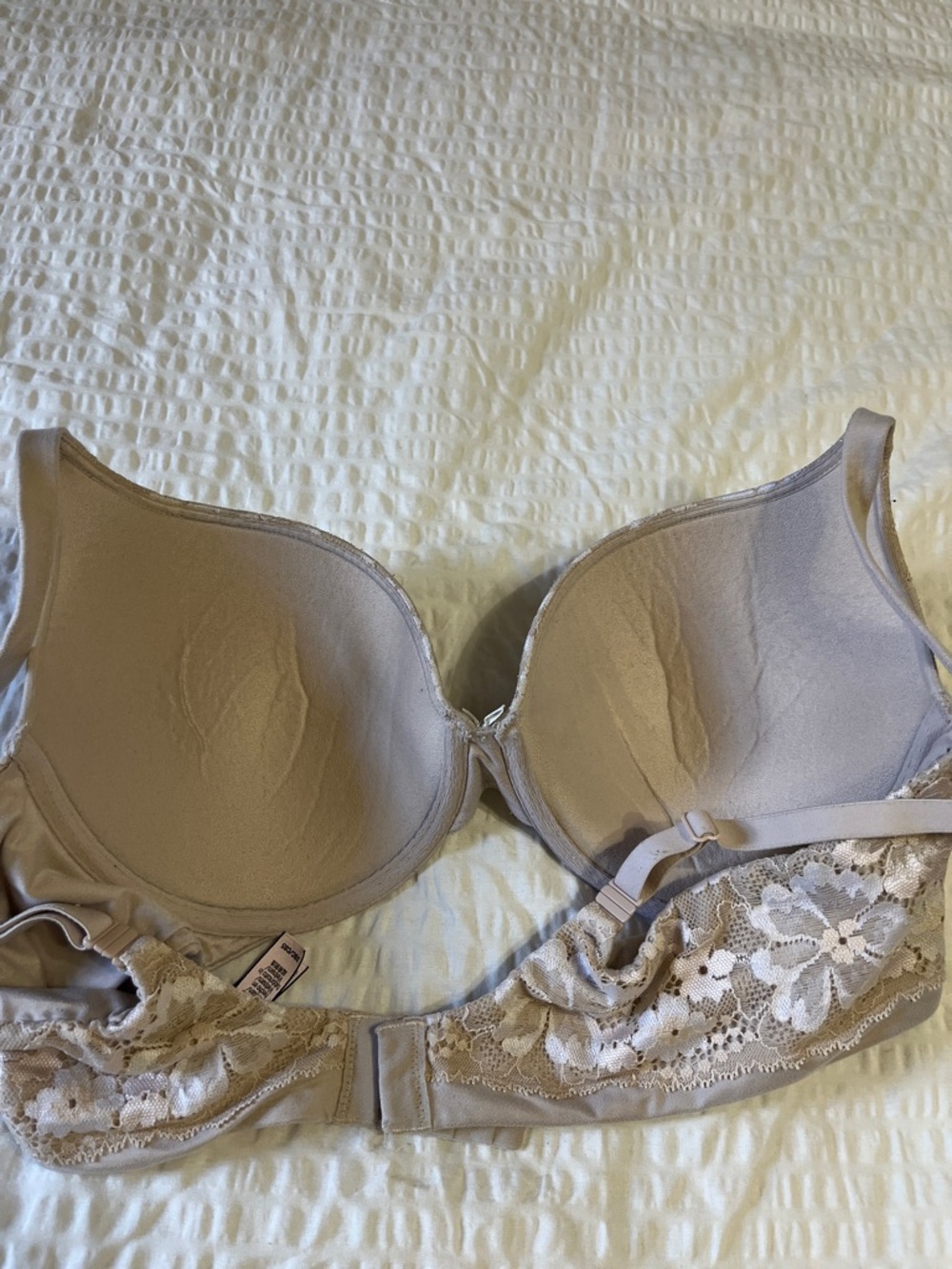 BOGO FREE Victoria’s Secret Body By Victoria Underwire VS Bra Bundle 38C - Picture 6 of 12